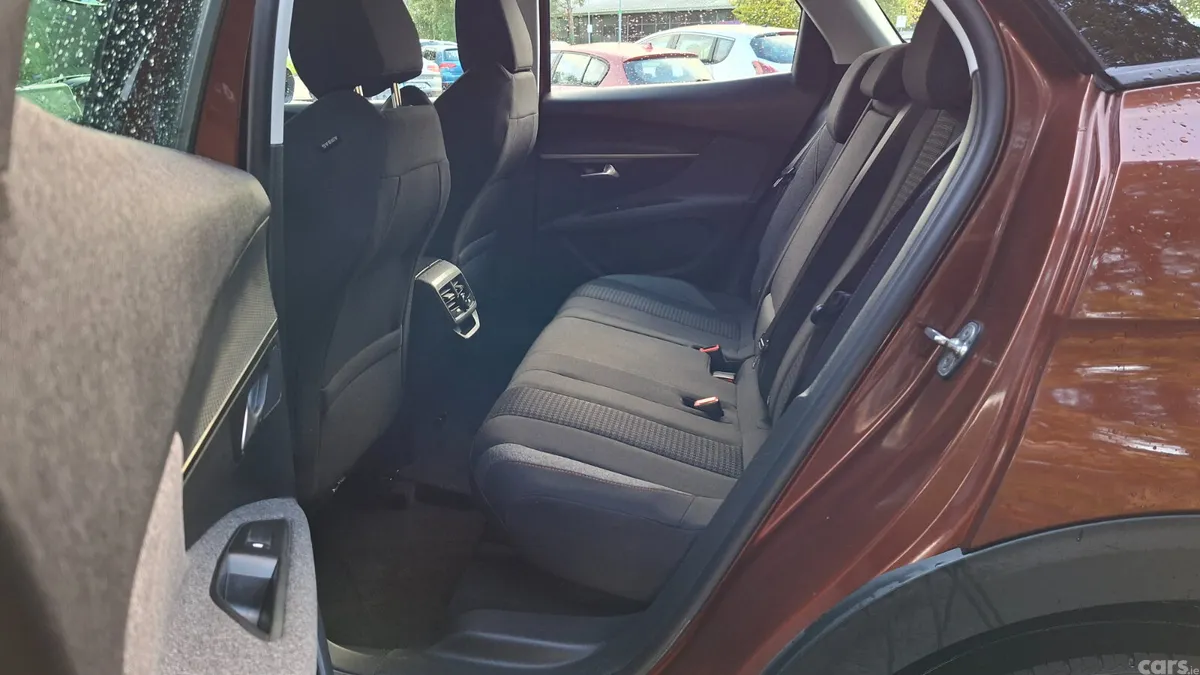 Peugeot 3008 SUV, Diesel, 2017, Brown