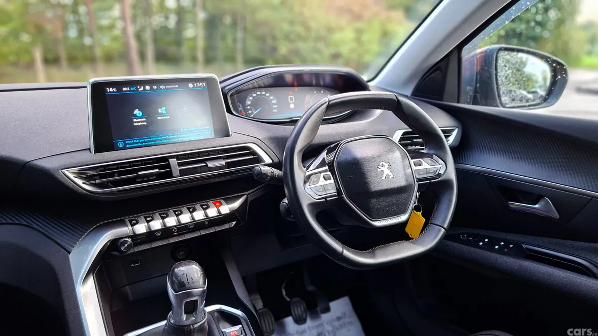 Peugeot 3008 SUV, Diesel, 2017, Brown