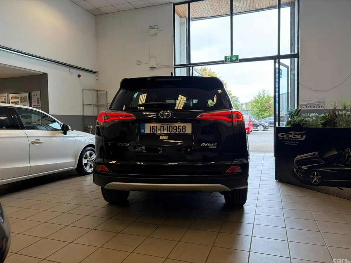 Toyota RAV4 MPV, Diesel, 2016, Black
