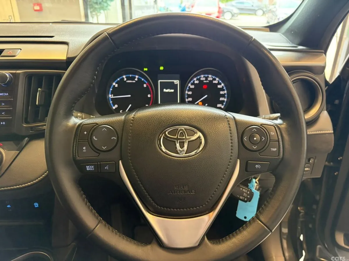 Toyota RAV4 MPV, Diesel, 2016, Black