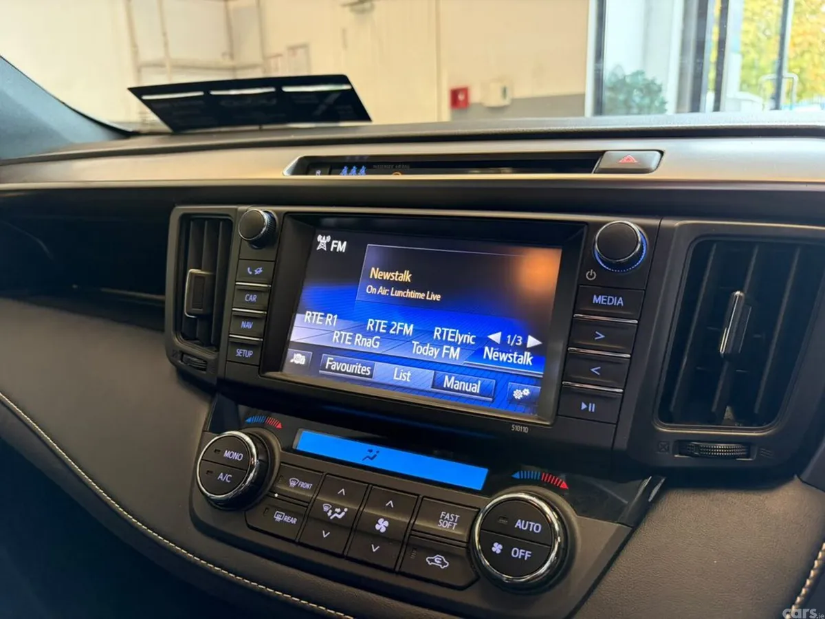 Toyota RAV4 MPV, Diesel, 2016, Black