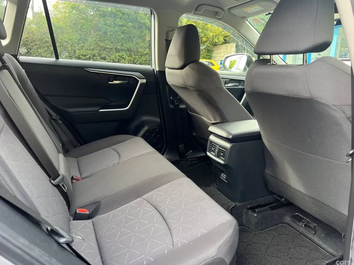 Toyota RAV4 SUV, Petrol Hybrid, 2023, Silver