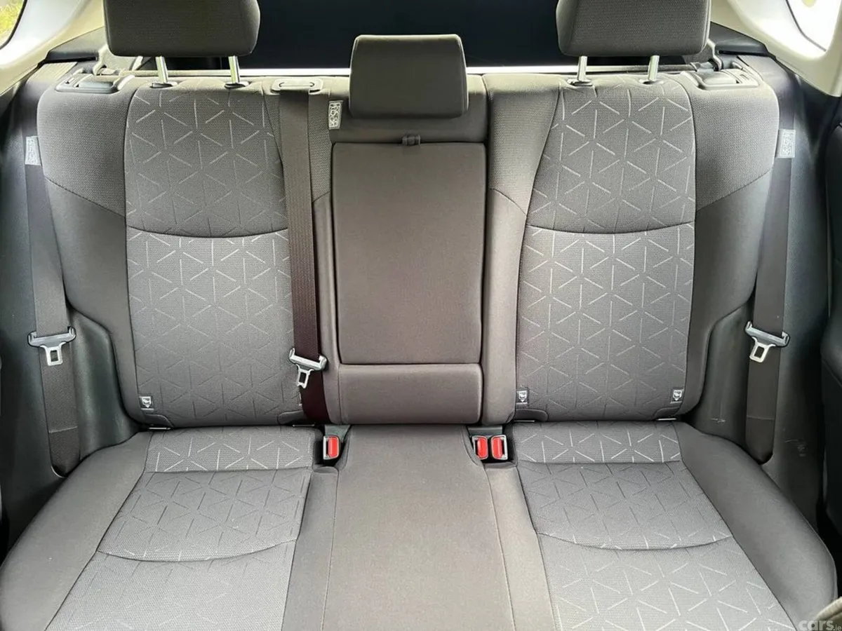 Toyota RAV4 SUV, Petrol Hybrid, 2023, Silver