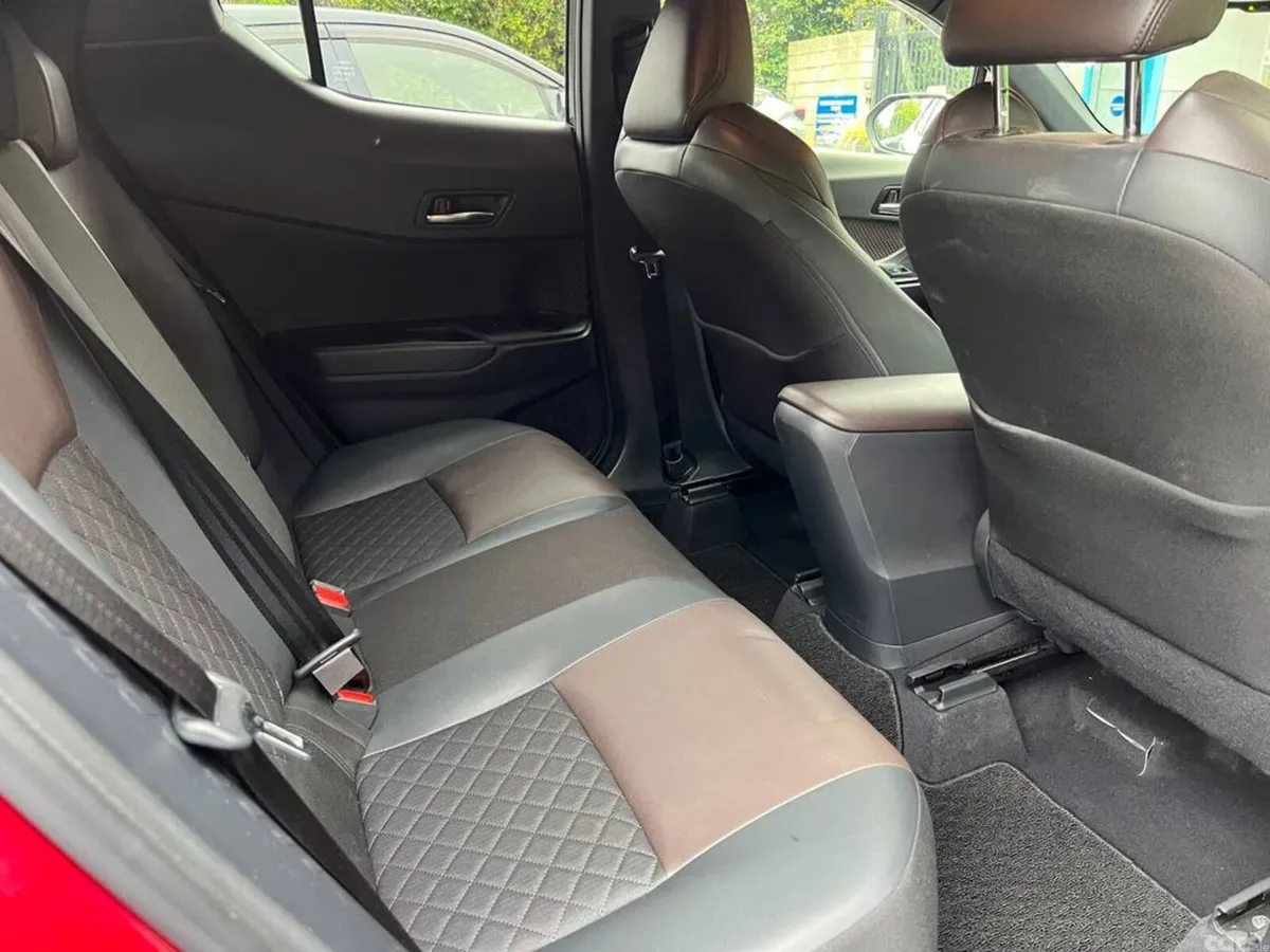 Toyota C-HR SUV, Petrol Hybrid, 2018, Red