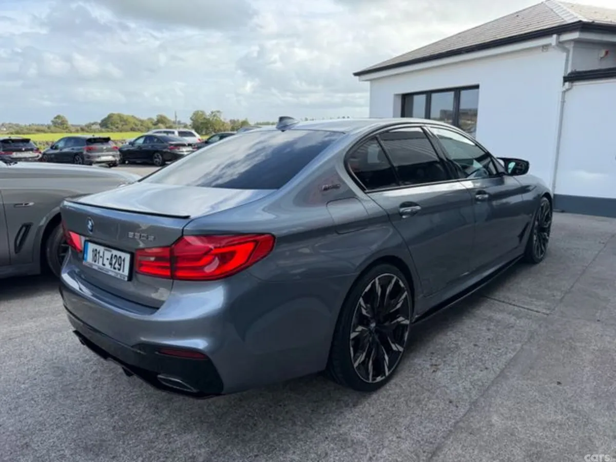 BMW 5-Series Saloon, Petrol Plug-in Hybrid, 2018, Blue