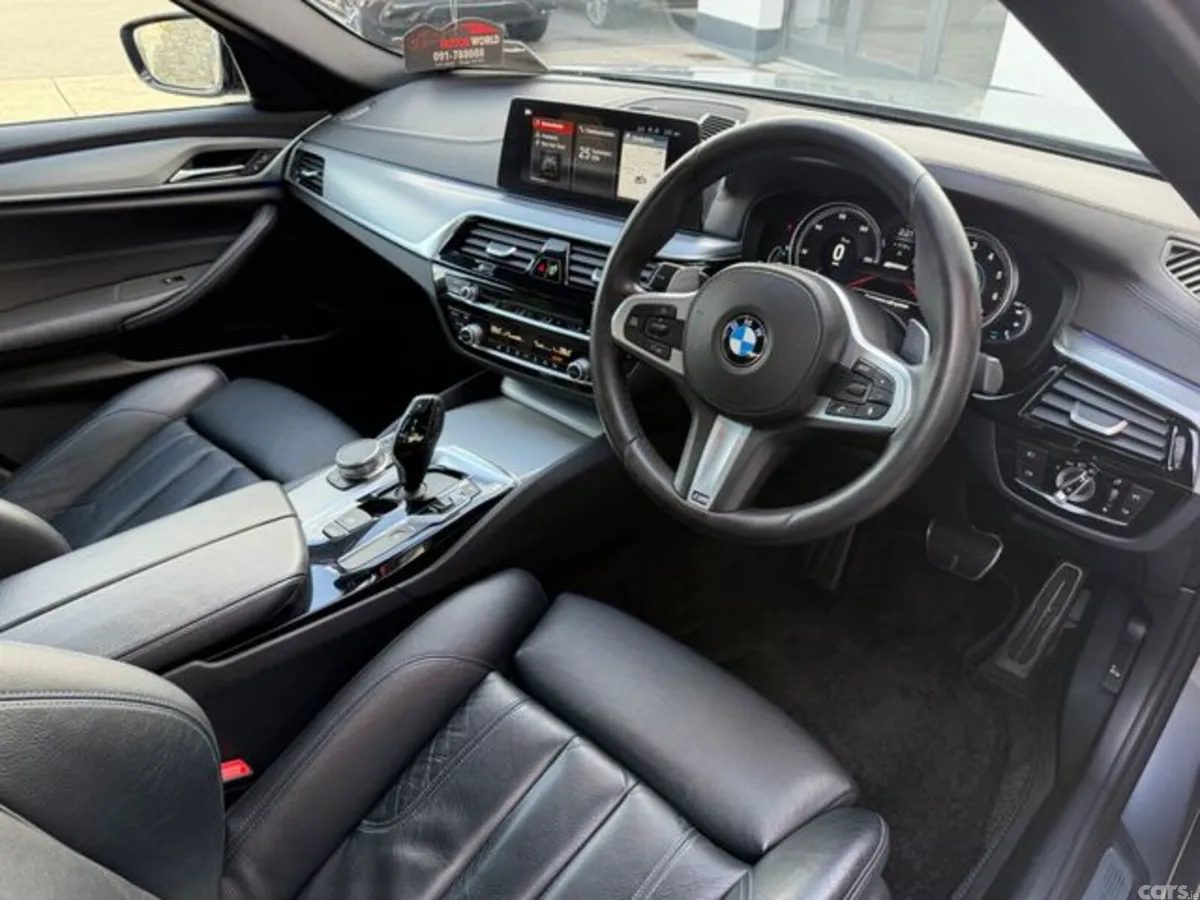 BMW 5-Series Saloon, Petrol Plug-in Hybrid, 2018, Blue