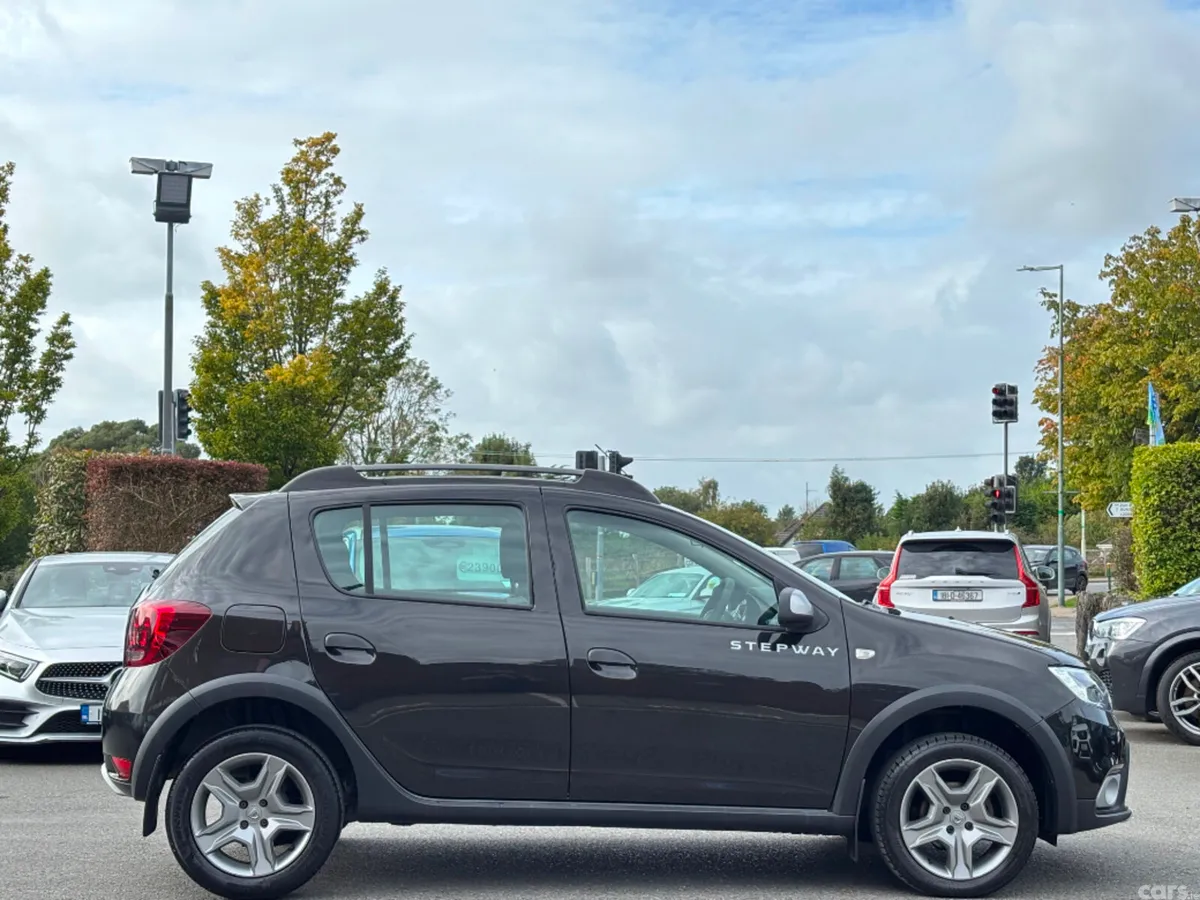 Dacia Sandero Stepway Hatchback, Petrol, 2021, Black