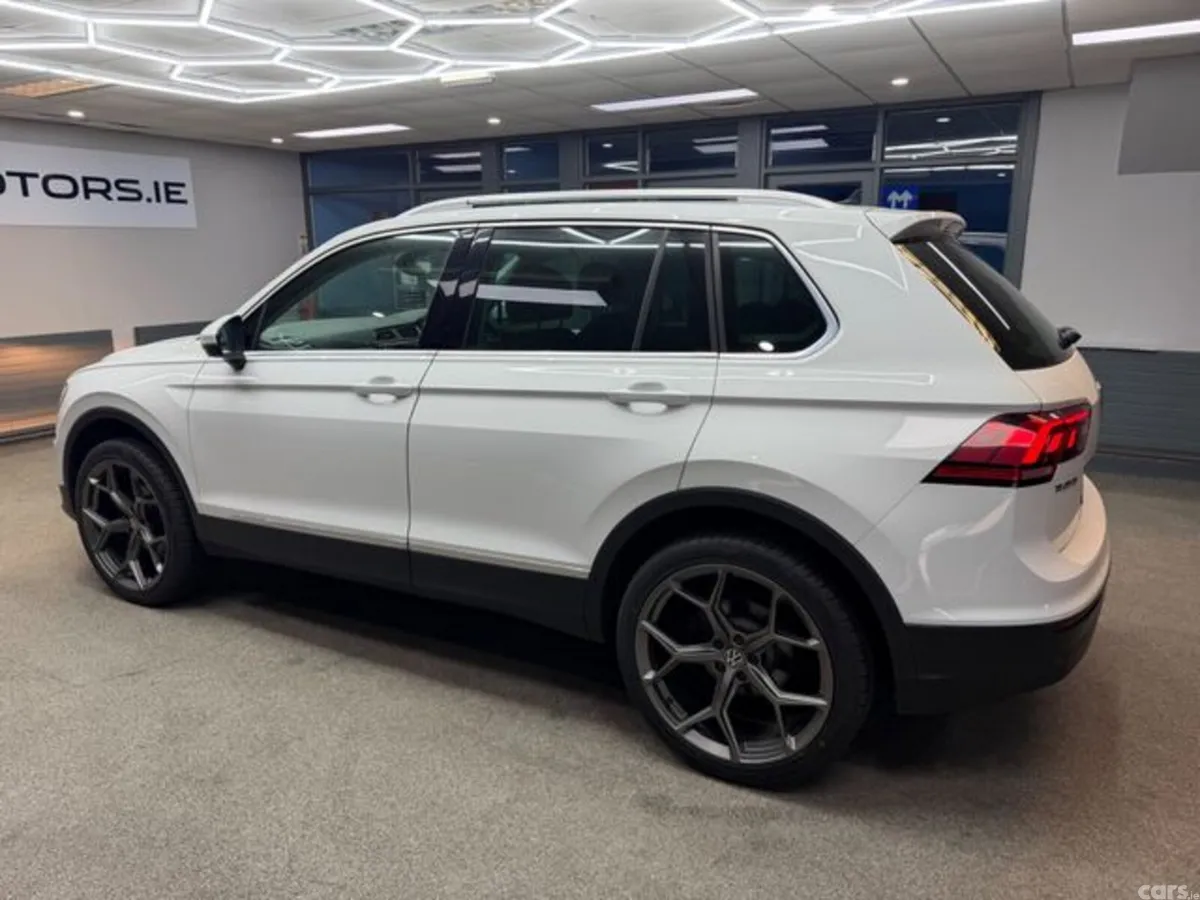 Volkswagen Tiguan Estate, Diesel, 2017, White