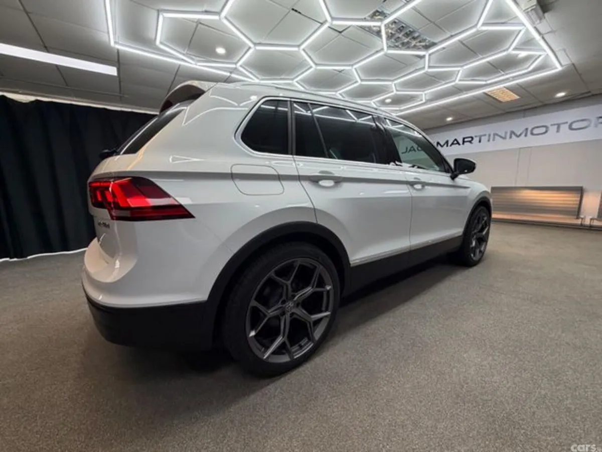 Volkswagen Tiguan Estate, Diesel, 2017, White