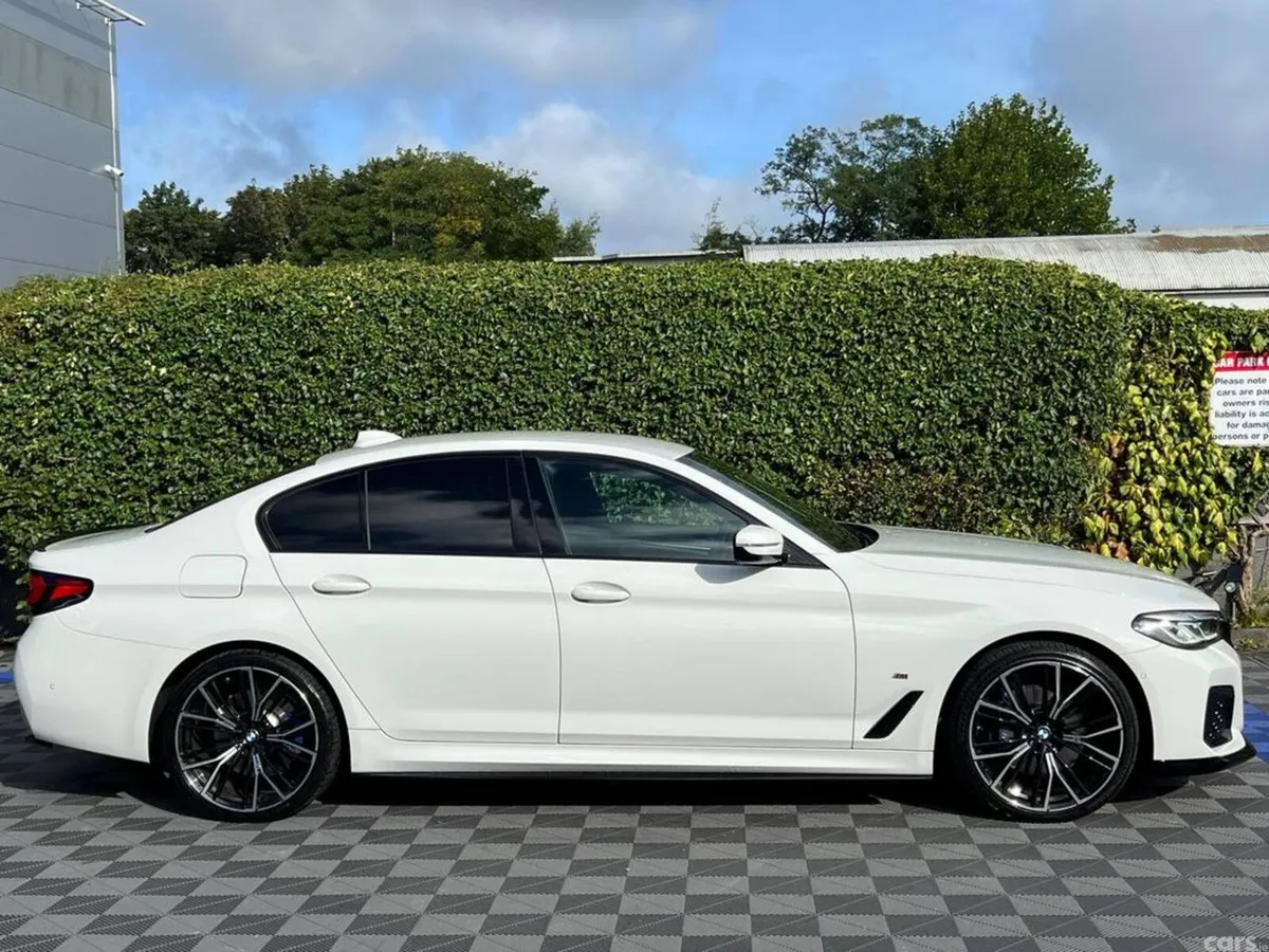 BMW 5-Series Saloon, Petrol Plug-in Hybrid, 2021, White