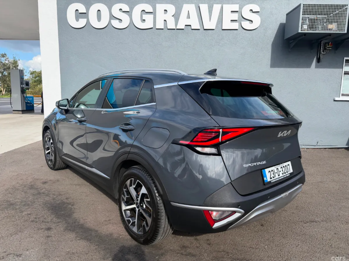 Kia Sportage SUV, Diesel Hybrid, 2023, Grey
