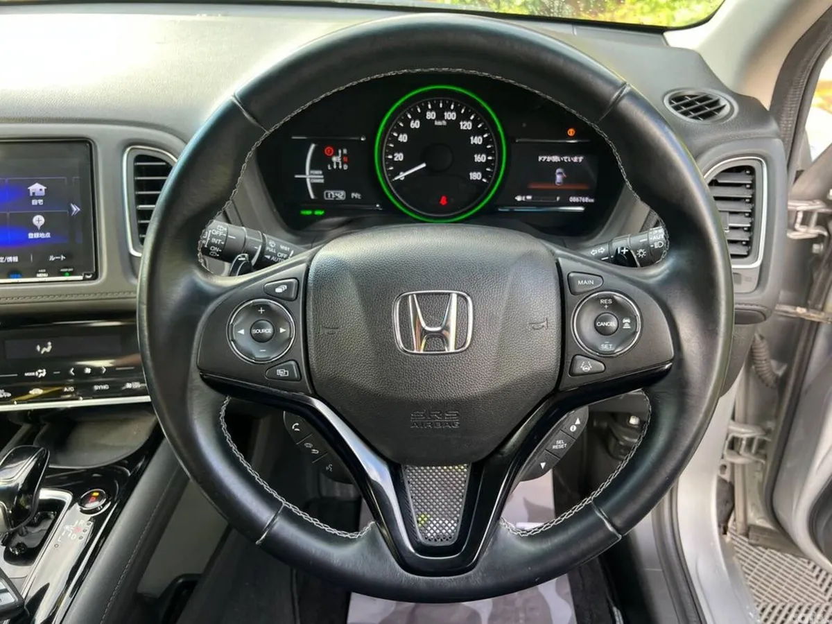 Honda Vezel SUV, Petrol Hybrid, 2018, Silver