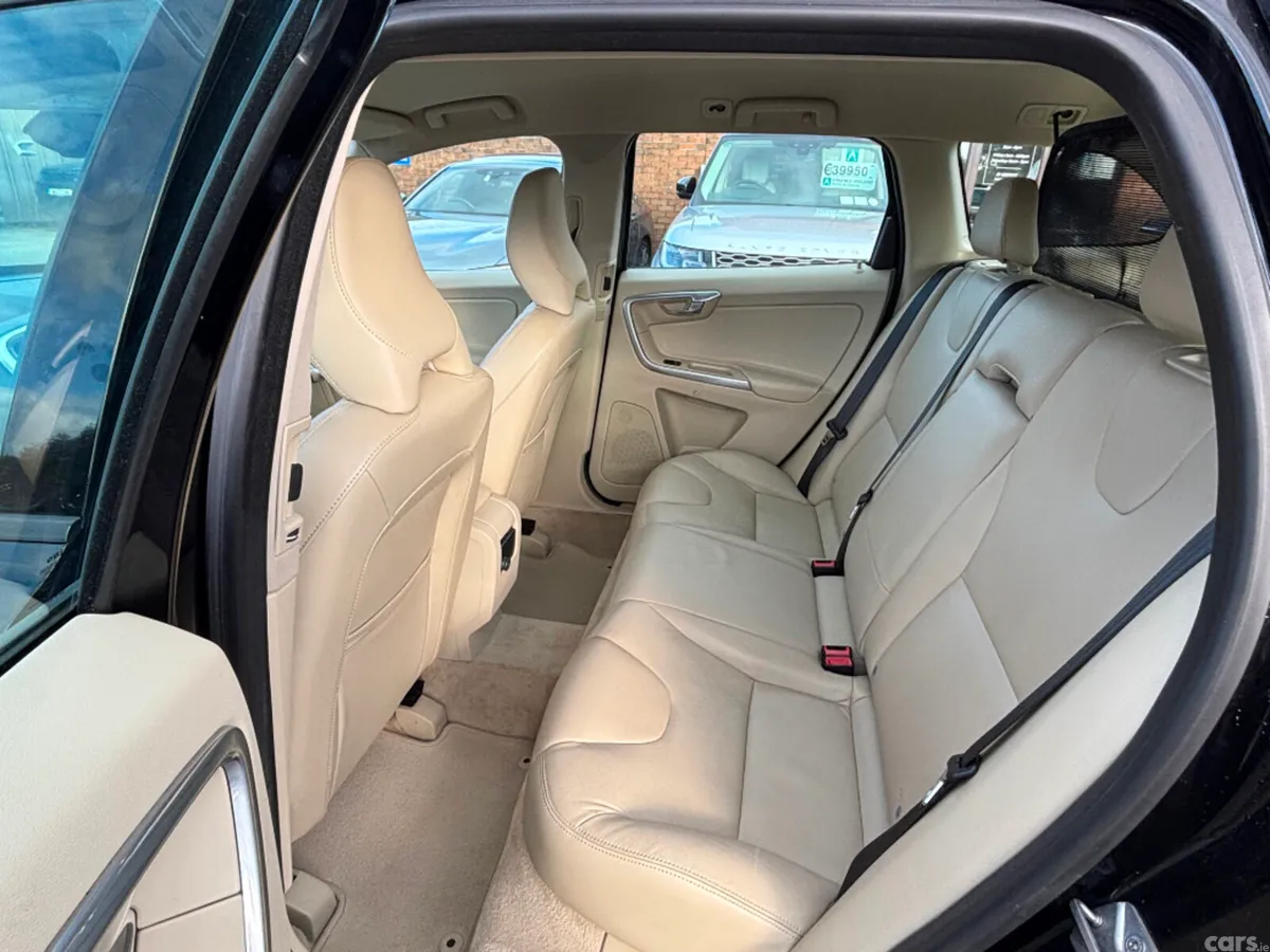Volvo XC60 Estate, Diesel, 2016, Black