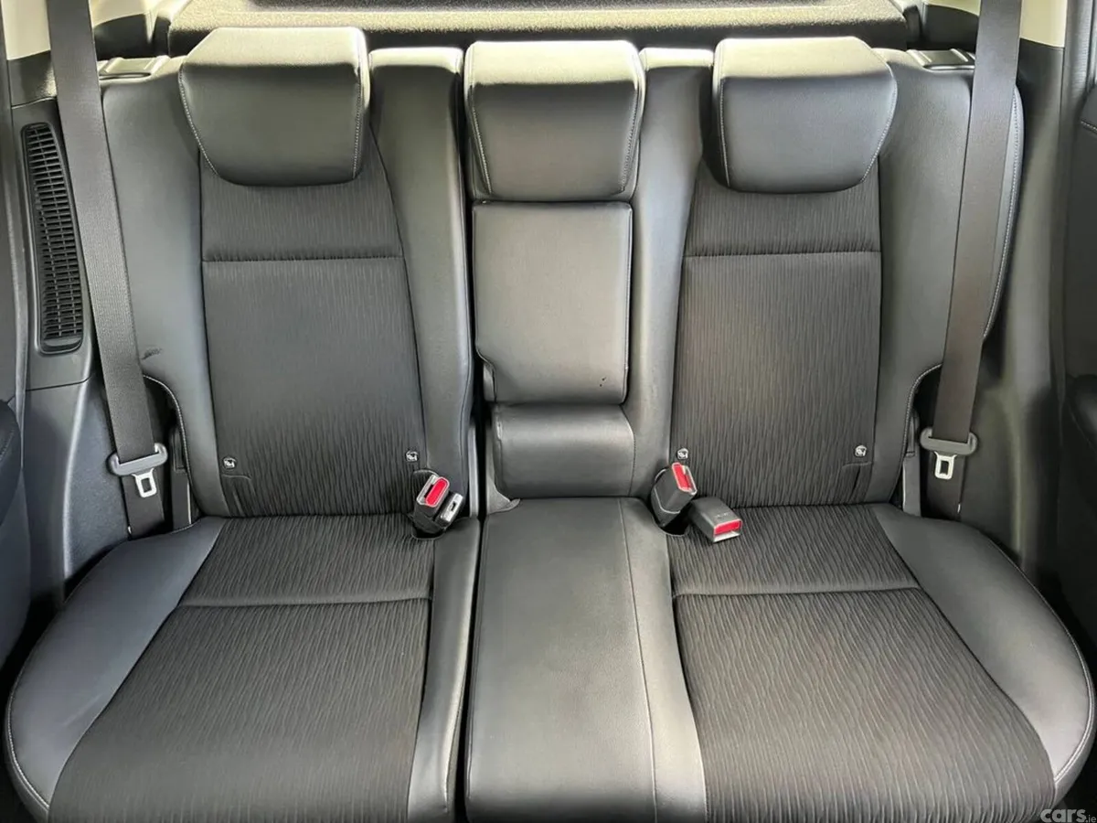 Honda Vezel SUV, Petrol Hybrid, 2018, Silver