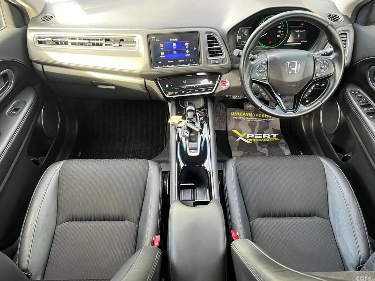 Honda Vezel SUV, Petrol Hybrid, 2018, Silver