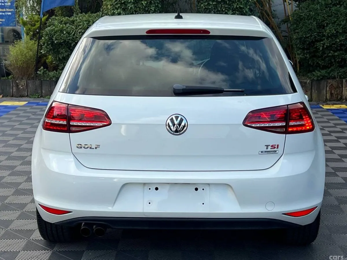 Volkswagen Golf Hatchback, Petrol, 2017, White