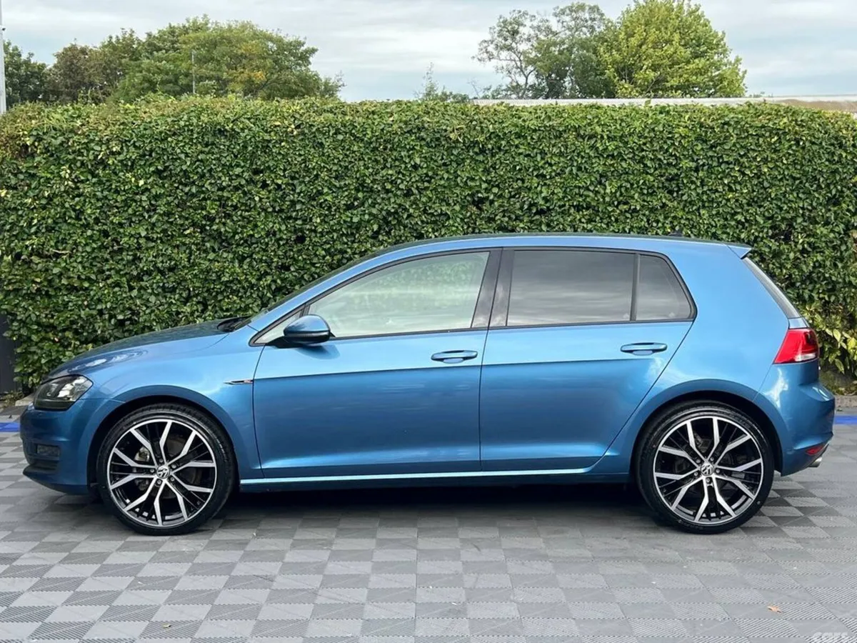 Volkswagen Golf Hatchback, Petrol, 2015, Blue