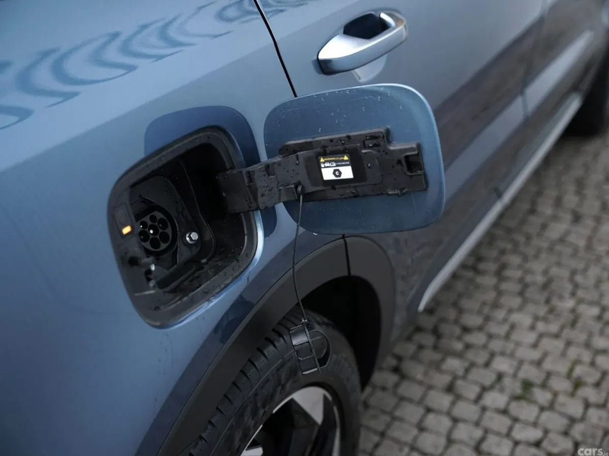 Kia Sorento SUV, Petrol Plug-in Hybrid, 2026, Blue