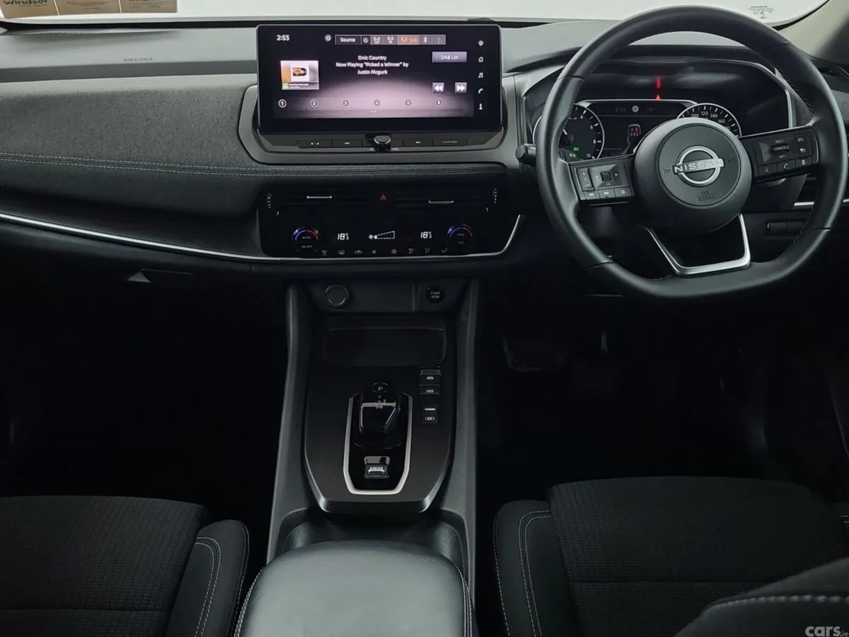 Nissan Qashqai MPV, Petrol Hybrid, 2026, Red