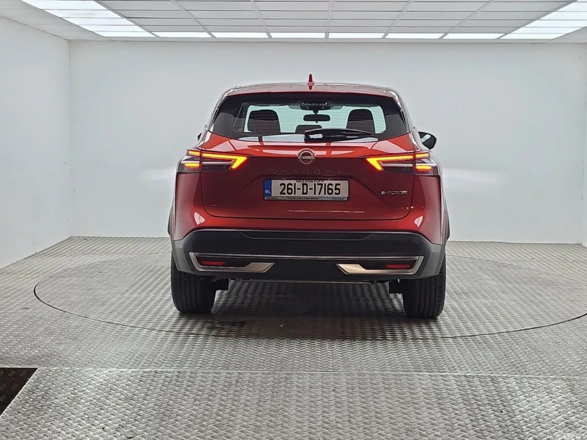 Nissan Qashqai MPV, Petrol Hybrid, 2026, Red