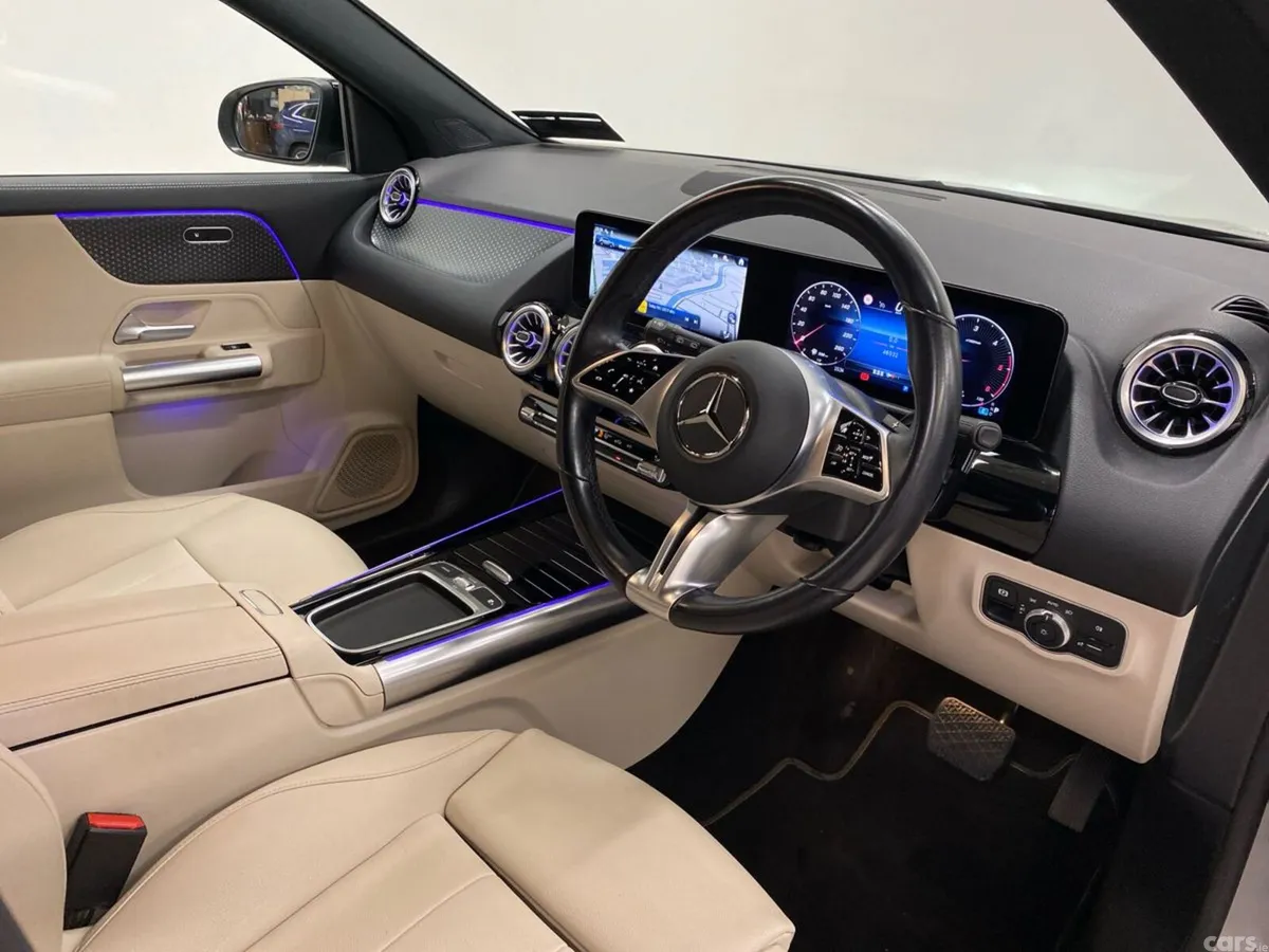 Mercedes-Benz GLA SUV, Diesel, 2024, Grey