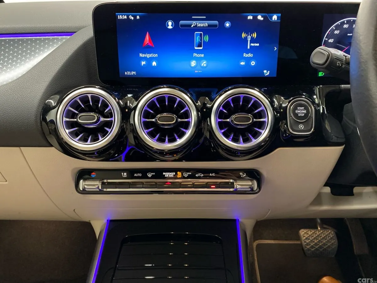 Mercedes-Benz GLA SUV, Diesel, 2024, Grey