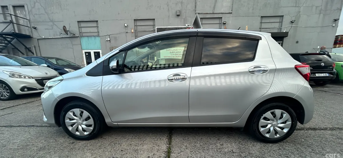 Toyota Vitz Hatchback, Petrol, 2018, Silver