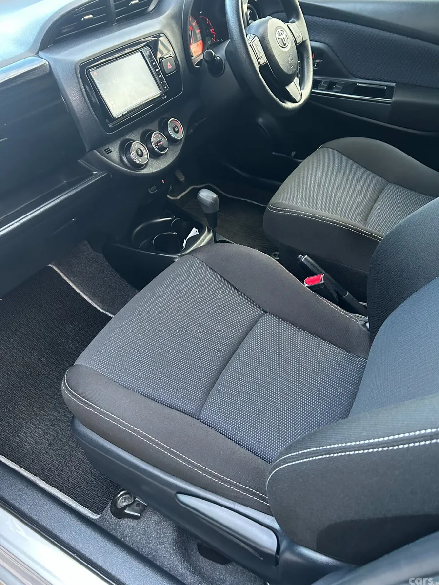 Toyota Vitz Hatchback, Petrol, 2018, Silver