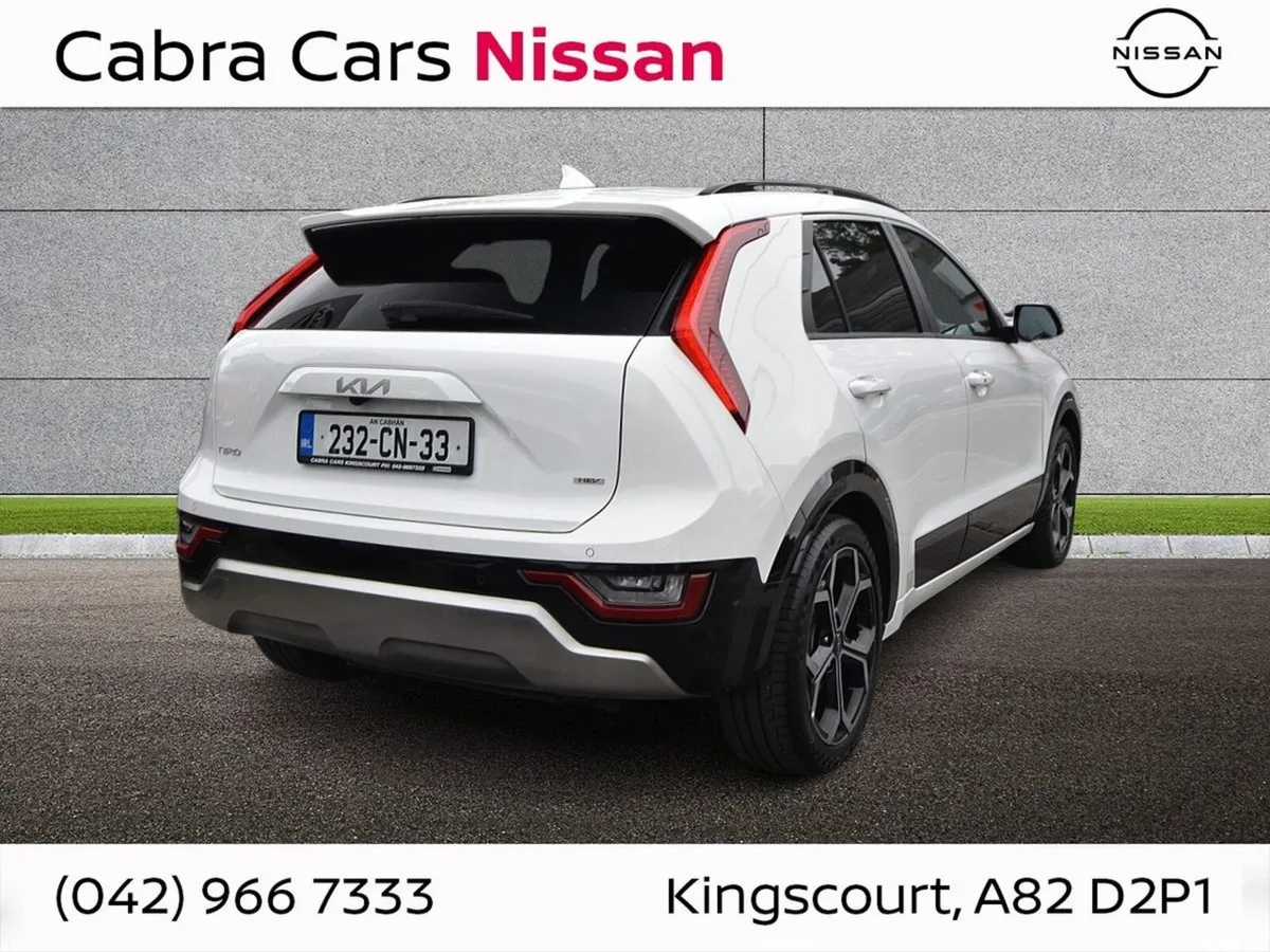 Kia Niro SUV, Petrol Hybrid, 2023, White