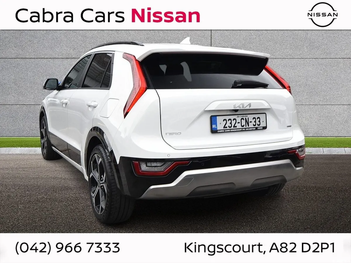 Kia Niro SUV, Petrol Hybrid, 2023, White