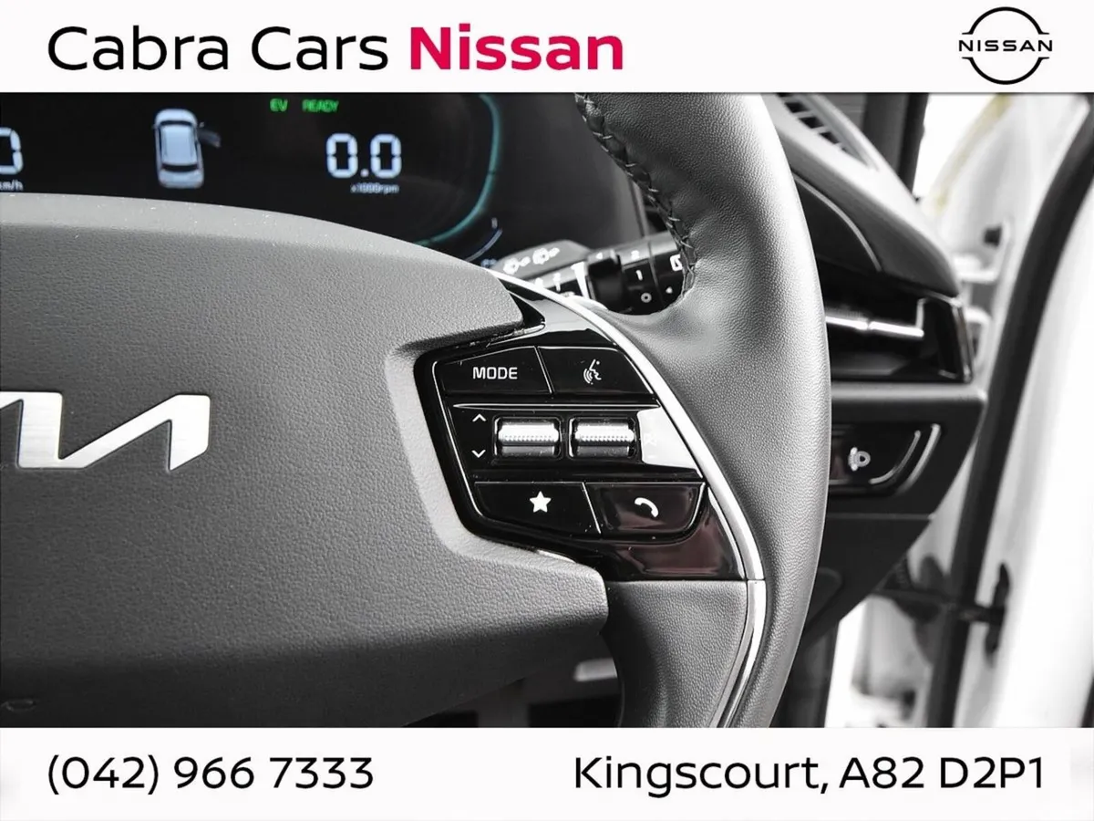 Kia Niro SUV, Petrol Hybrid, 2023, White