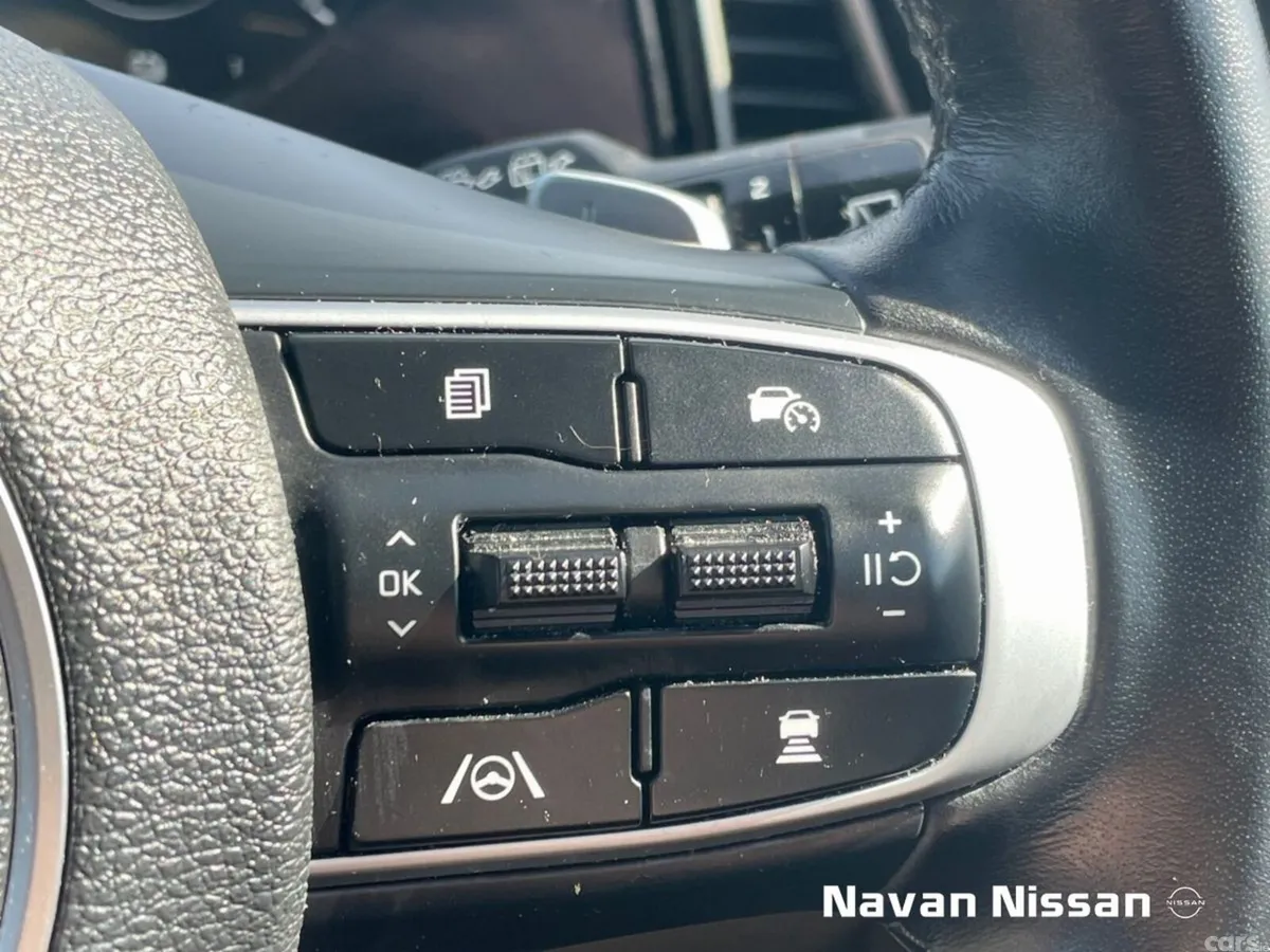 Kia Sportage SUV, Petrol Plug-in Hybrid, 2023, Black