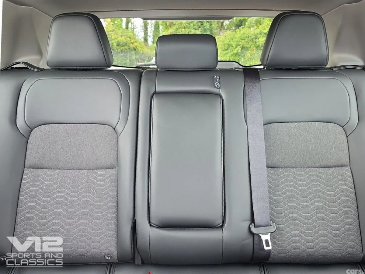Nissan Ariya SUV, Electric, 2026, Black