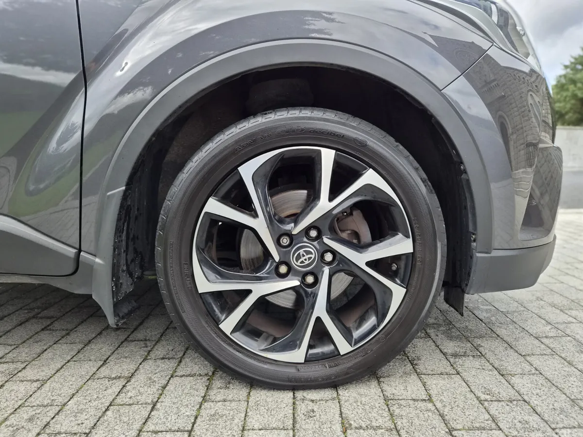 Toyota C-HR Hatchback, Petrol, 2019, Grey