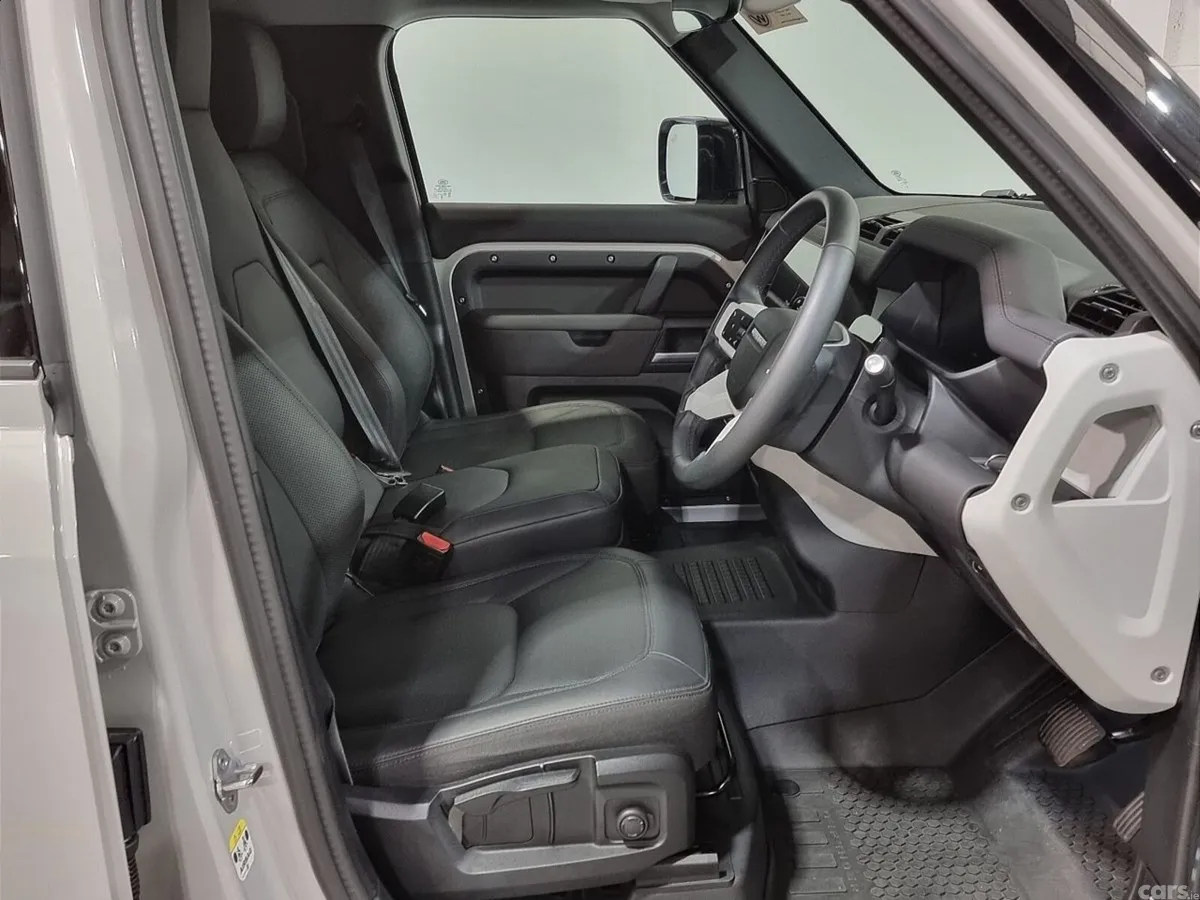 Land Rover Defender Van, Diesel, 2026, Grey