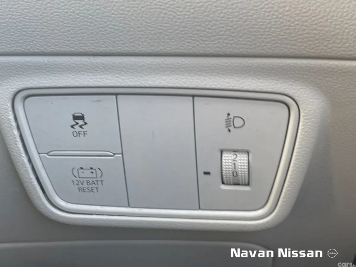 Hyundai Tucson SUV, Petrol Hybrid, 2022, Red