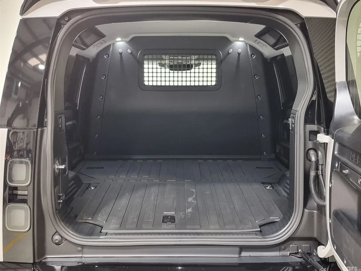 Land Rover Defender Van, Diesel, 2026, Grey