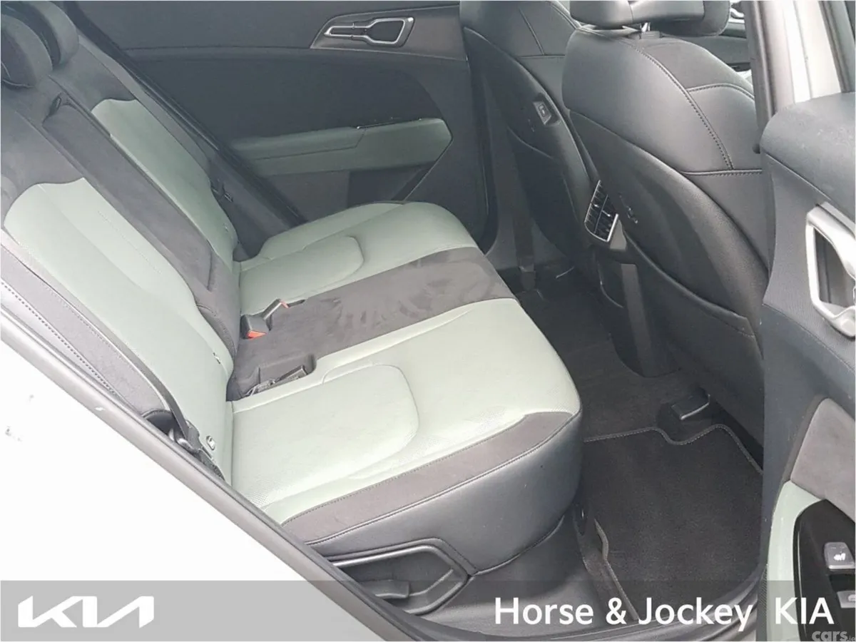 Kia Sportage SUV, Petrol Hybrid, 2025, Grey