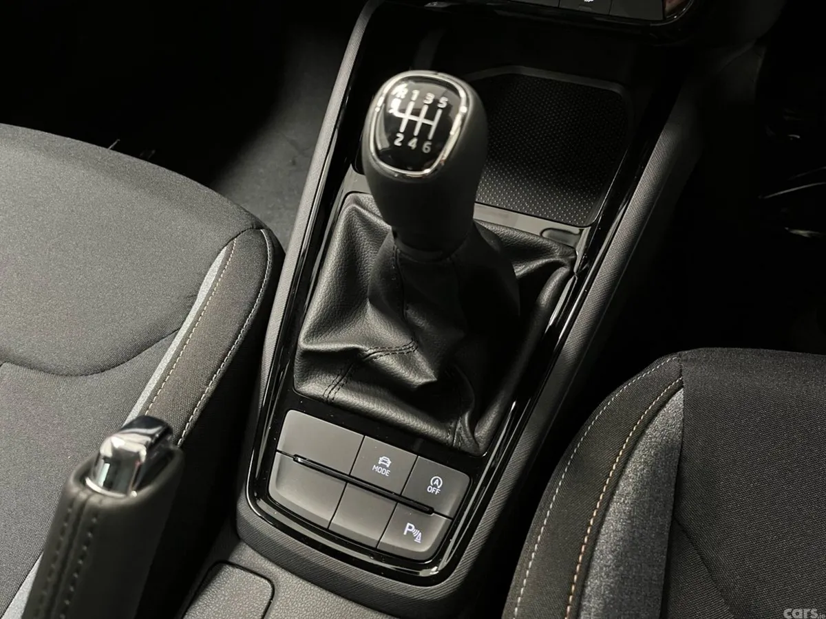 Skoda Scala Hatchback, Petrol, 2026, Silver