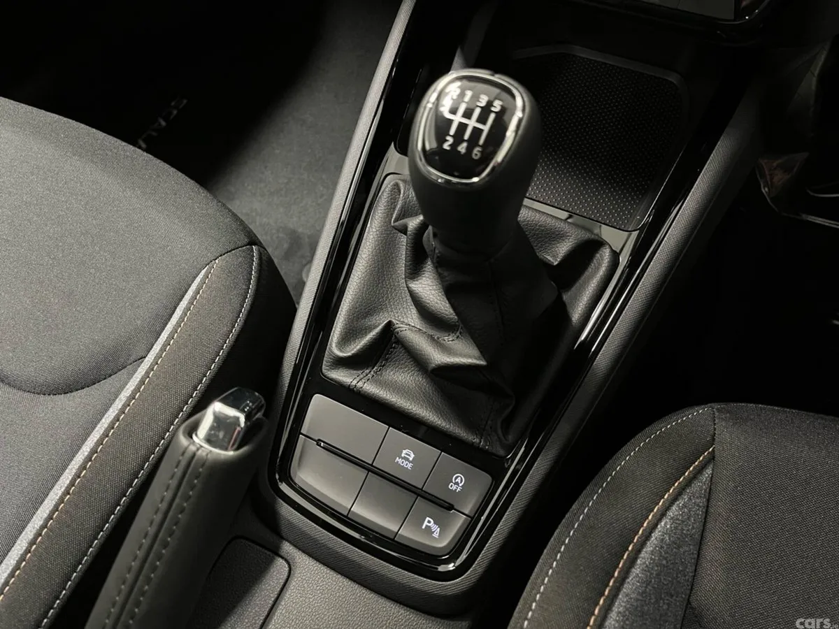 Skoda Scala Hatchback, Petrol, 2026, Grey