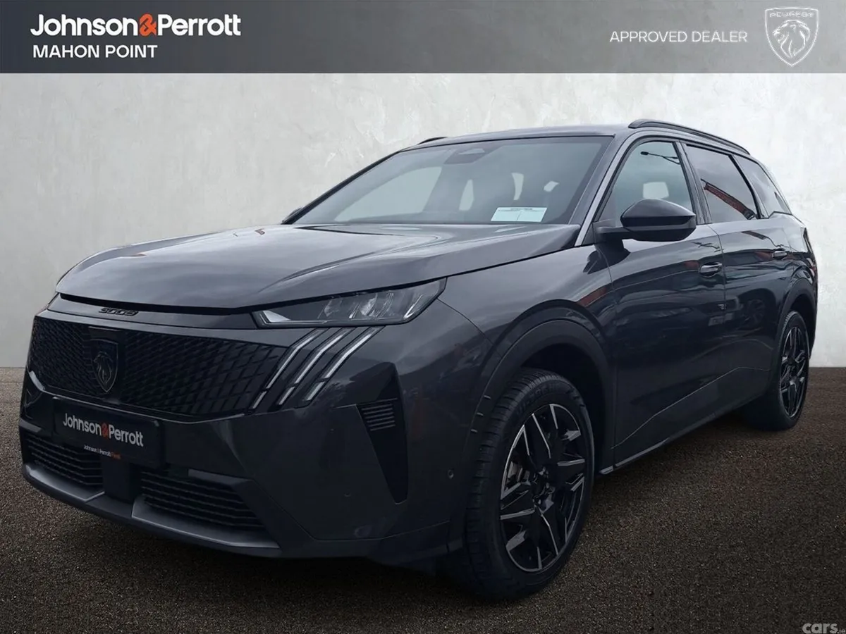 Peugeot 5008 MPV, Petrol, 2026, Grey