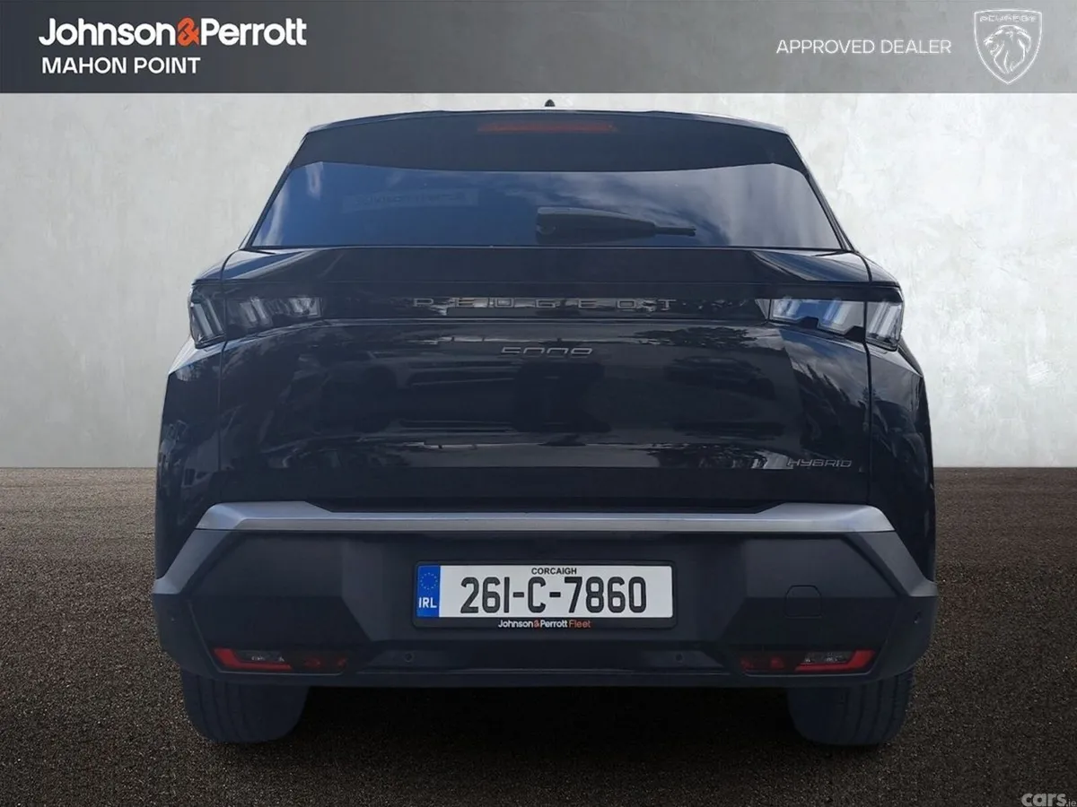 Peugeot 5008 MPV, Petrol, 2026, Black