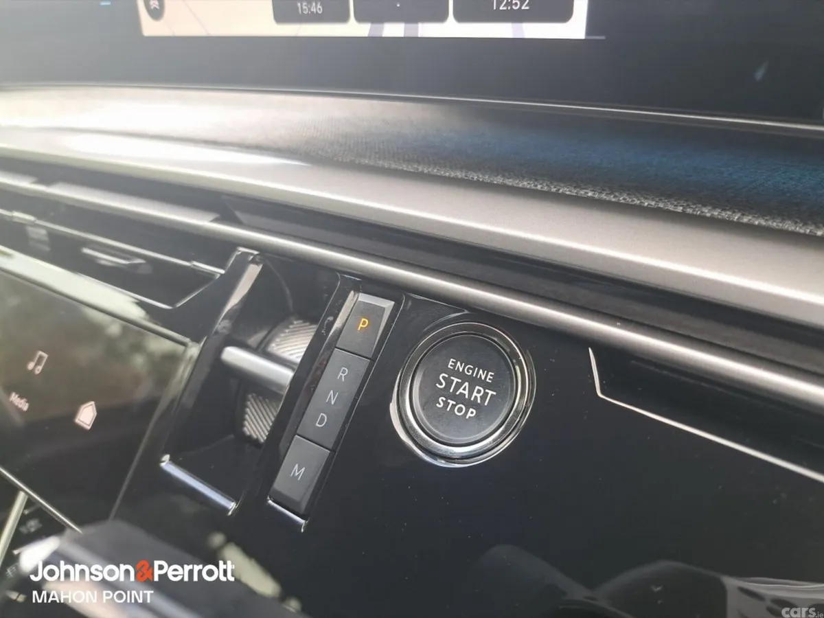 Peugeot 5008 MPV, Petrol, 2026, Black
