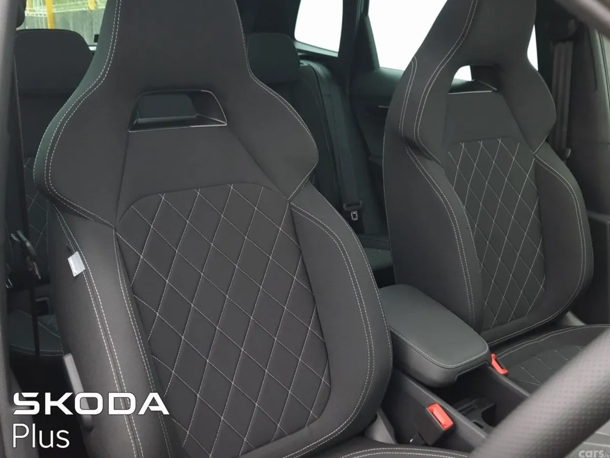 Skoda Karoq SUV, Diesel, 2026, Grey
