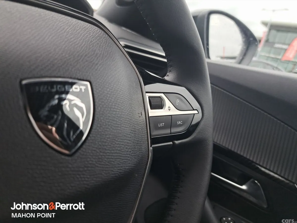 Peugeot 2008 MPV, Petrol Hybrid, 2026, Grey