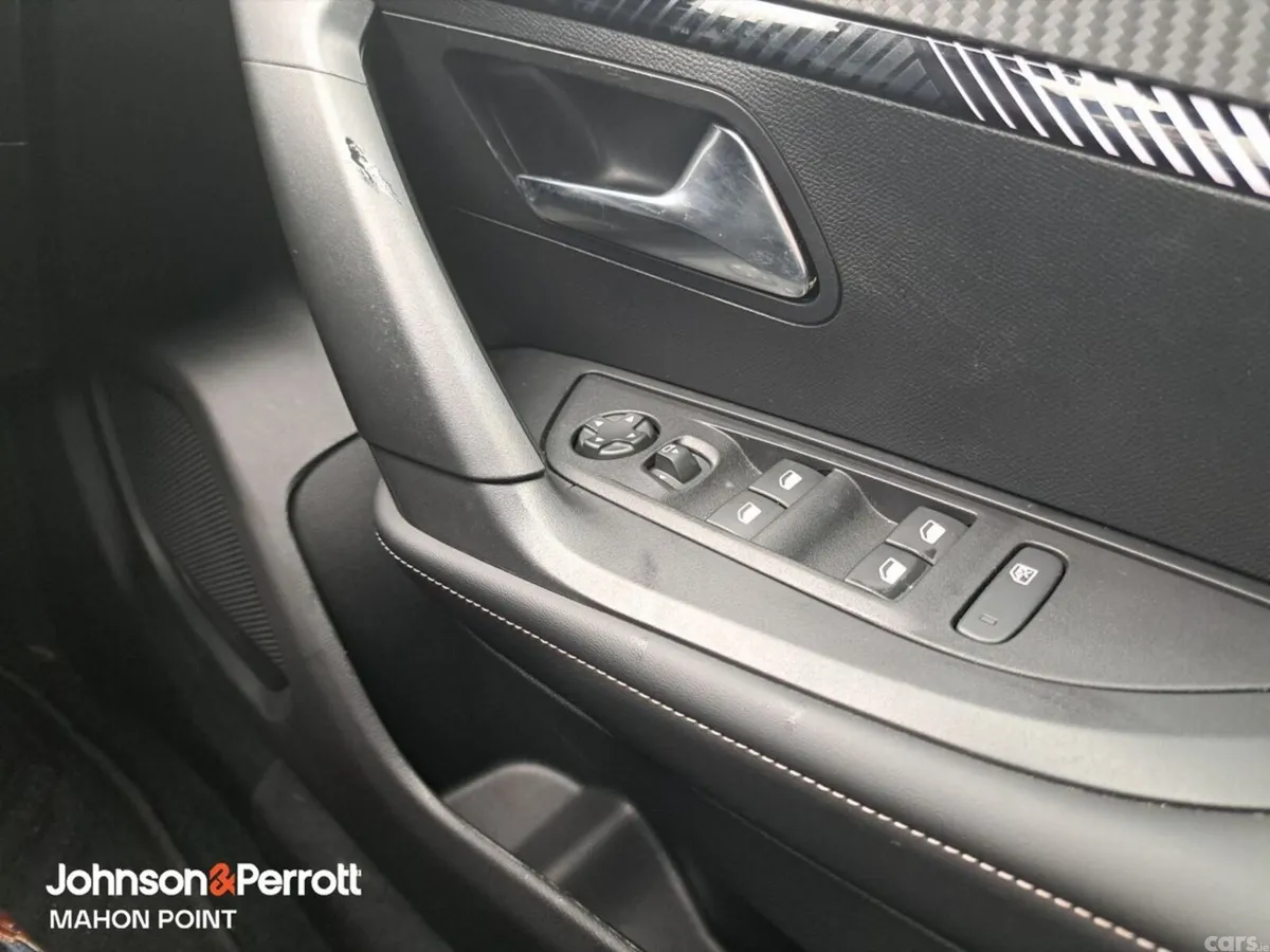 Peugeot 2008 MPV, Petrol Hybrid, 2026, Grey