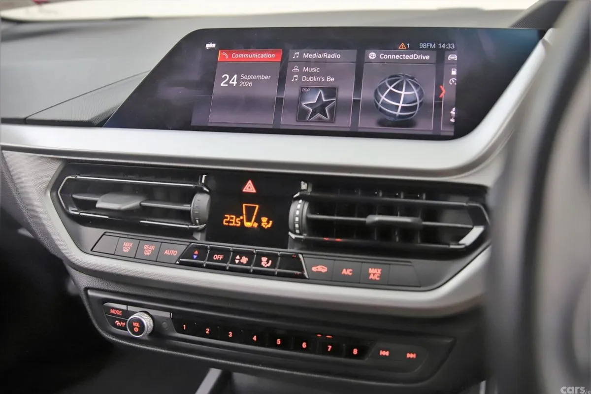 BMW 1-Series Hatchback, Petrol, 2020, White