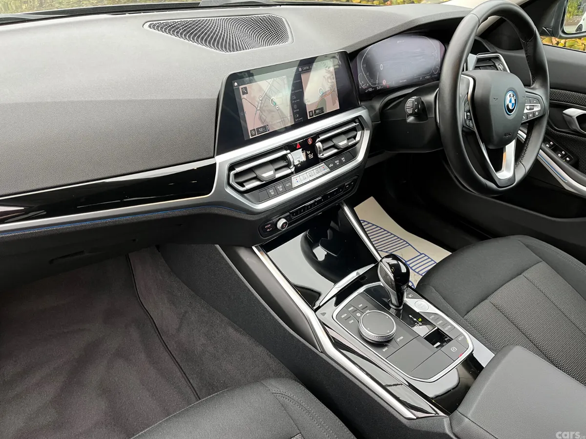 BMW 3-Series Saloon, Petrol Plug-in Hybrid, 2022, Grey