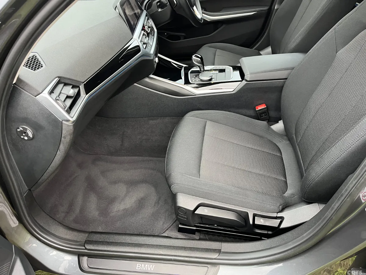 BMW 3-Series Saloon, Petrol Plug-in Hybrid, 2022, Grey