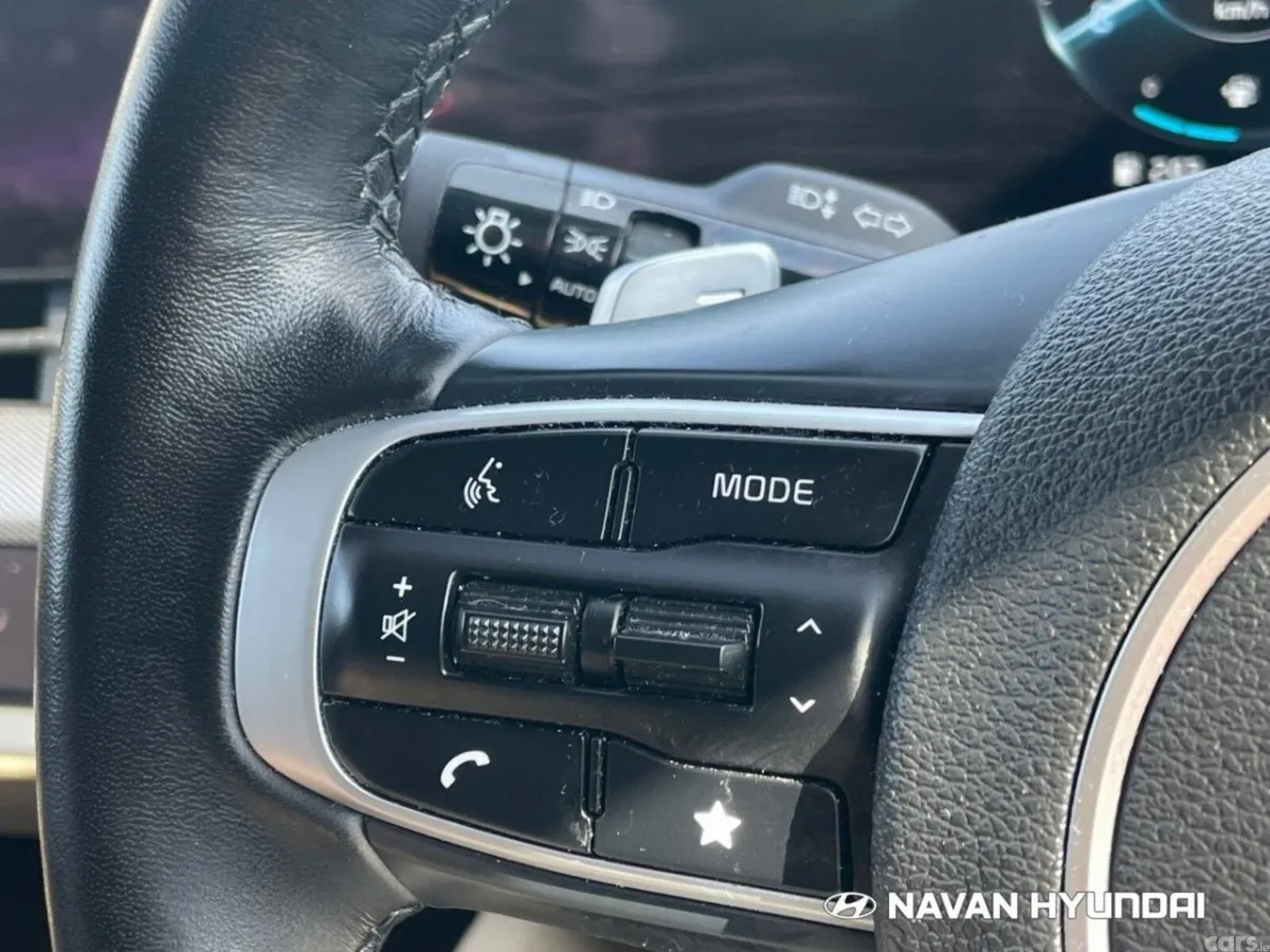 Kia Sportage SUV, Petrol Plug-in Hybrid, 2023, Black